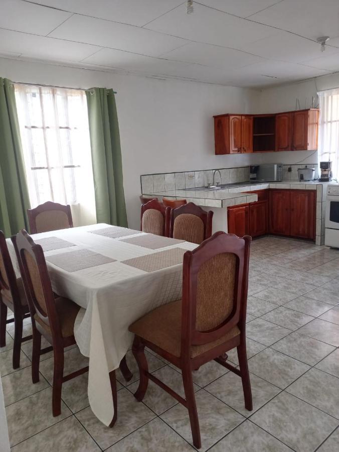 Apartamento Lopez Y Azofeifa Portete Exteriér fotografie